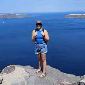 Meet your Posher, Adrianna